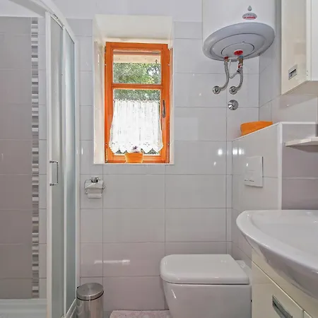 Jakov In Zupanici * Labin